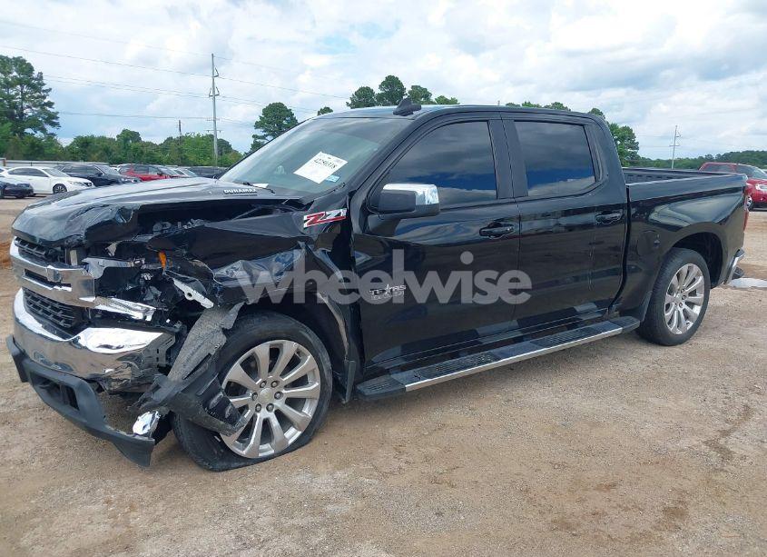 Photo 2 of 2021 Chevrolet Silverado 1500 4WD SHORT BED LT (VIN 3GCUYDET8MG180463)