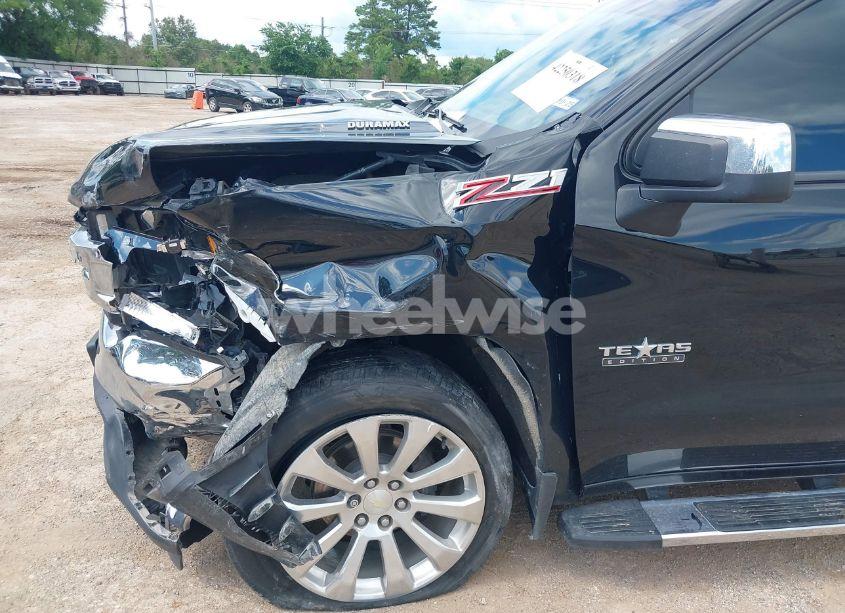 Photo 6 of 2021 Chevrolet Silverado 1500 4WD SHORT BED LT (VIN 3GCUYDET8MG180463)