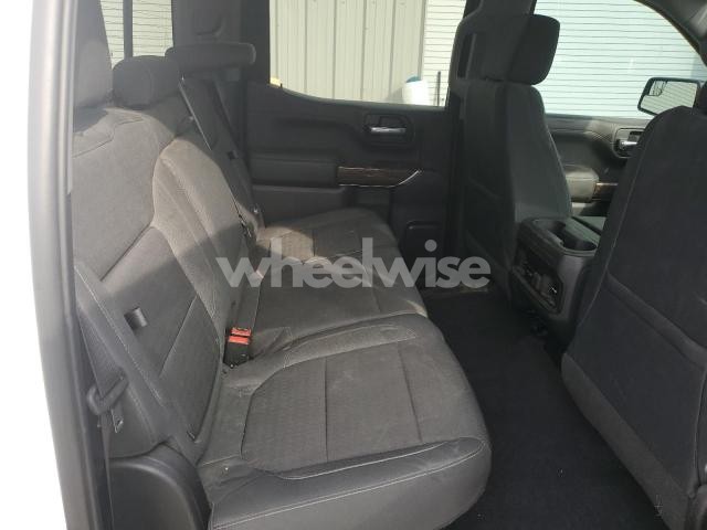 Photo 2 of 2019 CHEVROLET SILVERADO K1500 RST (VIN 3GCUYEED0KG313745)