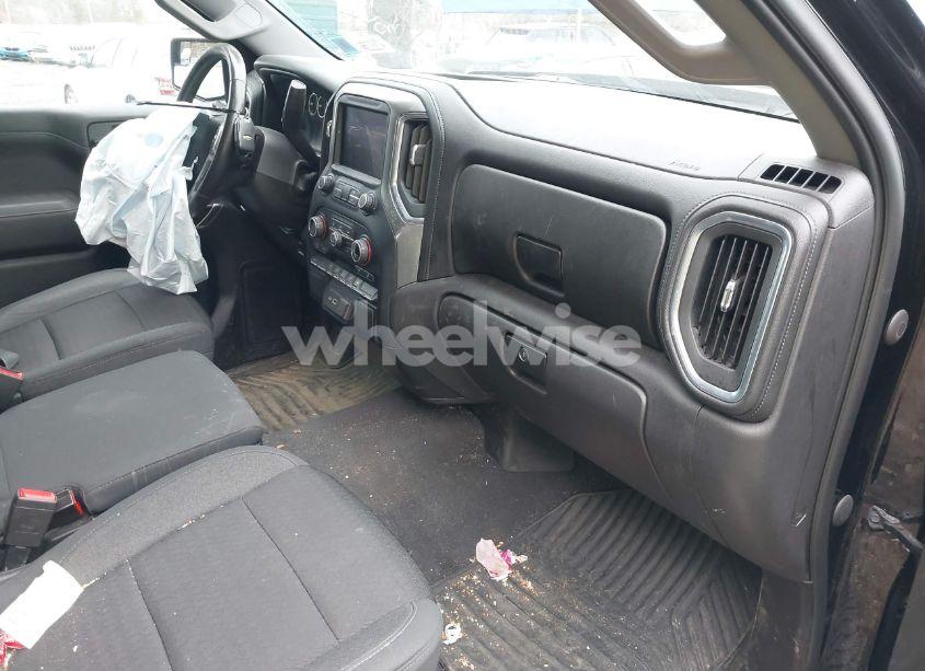 Photo 5 of 2021 Chevrolet Silverado 1500 4WD STANDARD BED RST (VIN 3GCUYEED0MG272519)