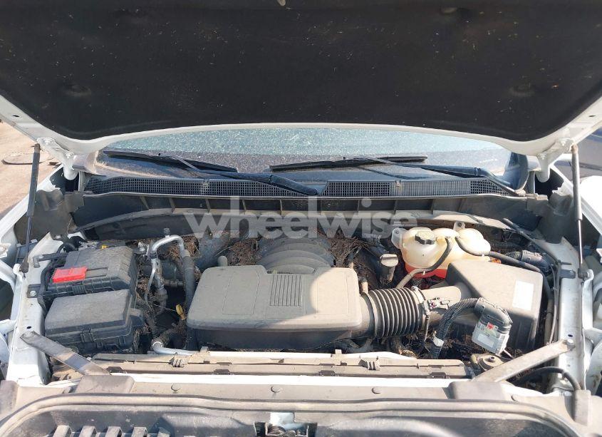 Photo 10 of 2019 Chevrolet Silverado 1500 RST (VIN 3GCUYEED1KG131763)