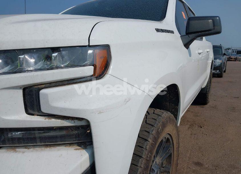 Photo 6 of 2019 Chevrolet Silverado 1500 RST (VIN 3GCUYEED1KG131763)