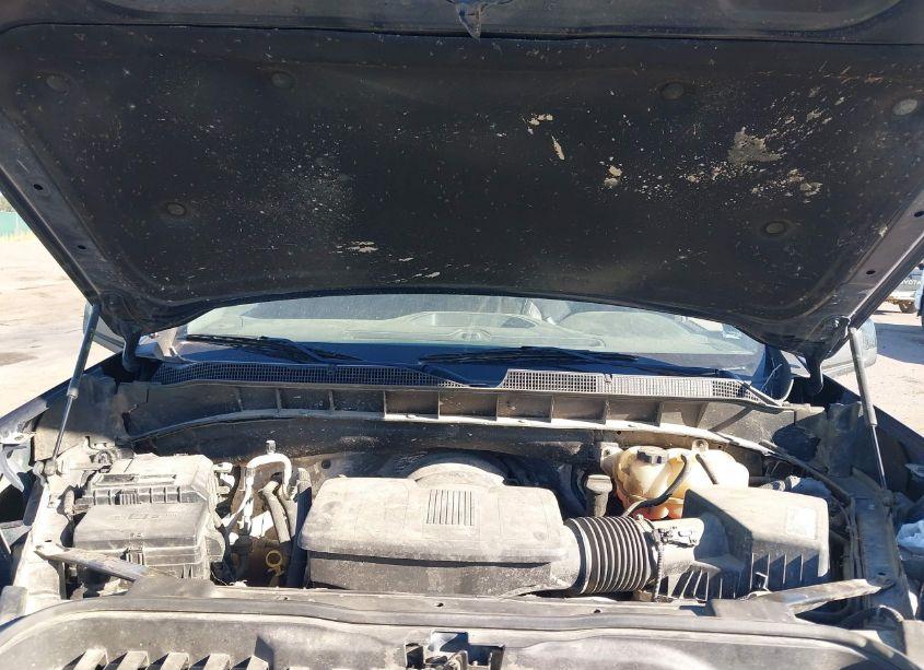 Photo 10 of 2019 Chevrolet Silverado 1500 RST (VIN 3GCUYEED1KG219132)