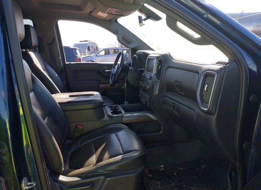 Photo 5 of 2019 Chevrolet Silverado 1500 RST (VIN 3GCUYEED1KG219132)