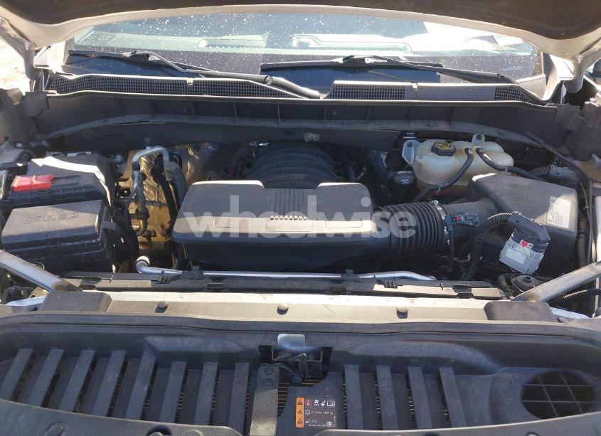 Photo 10 of 2020 Chevrolet Silverado 1500 4WD SHORT BED RST (VIN 3GCUYEED1LG325730)