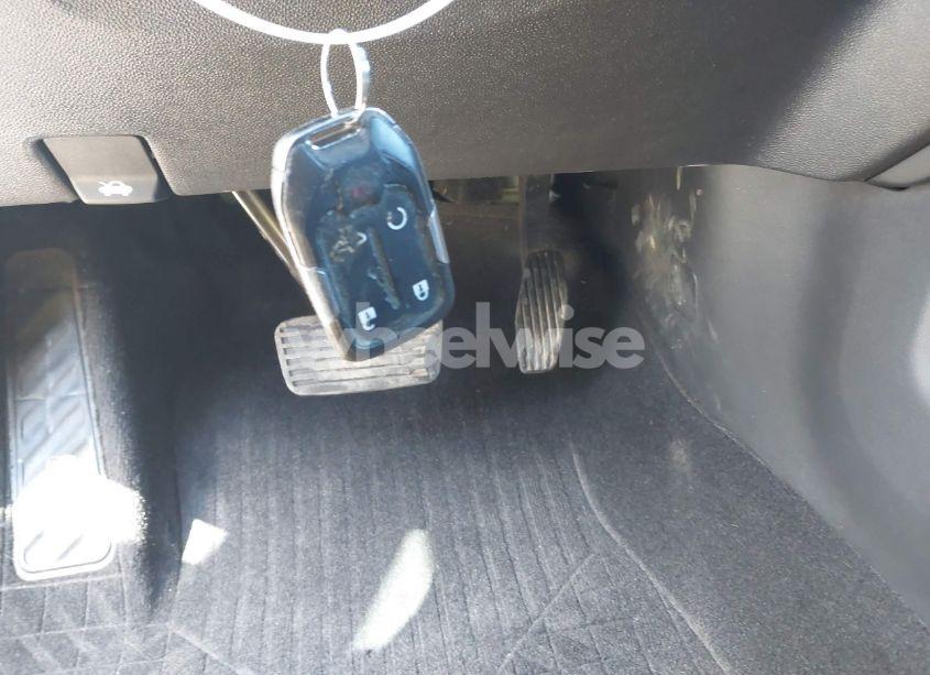 Photo 11 of 2020 Chevrolet Silverado 1500 4WD SHORT BED RST (VIN 3GCUYEED1LG325730)