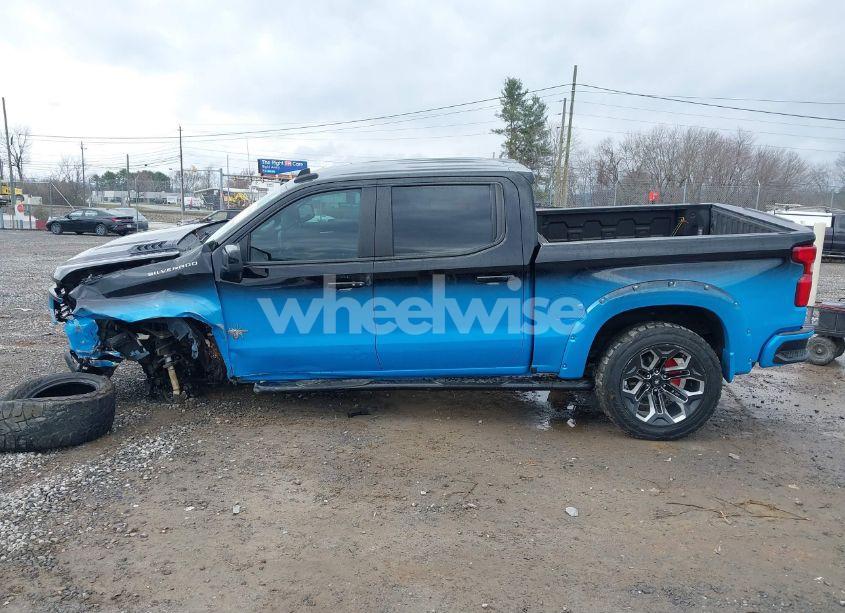 Photo 15 of 2021 Chevrolet Silverado 1500 4WD SHORT BED RST (VIN 3GCUYEED1MG181937)