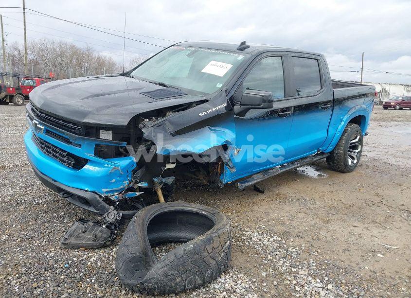 Photo 2 of 2021 Chevrolet Silverado 1500 4WD SHORT BED RST (VIN 3GCUYEED1MG181937)