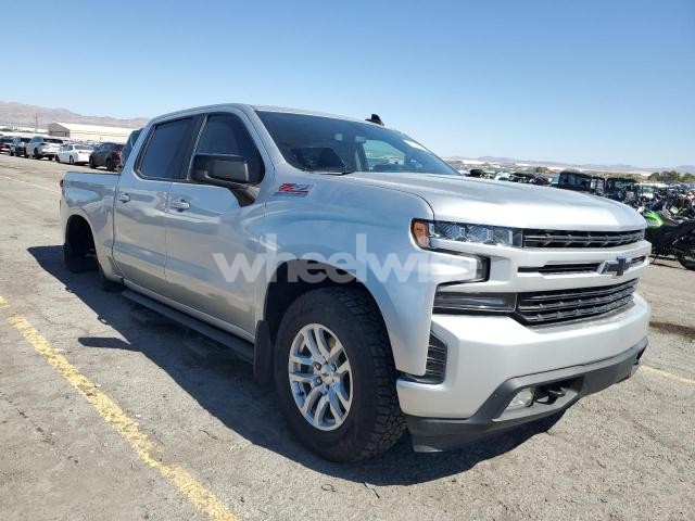 Photo 4 of 2019 CHEVROLET SILVERADO K1500 RST (VIN 3GCUYEED2KG184956)
