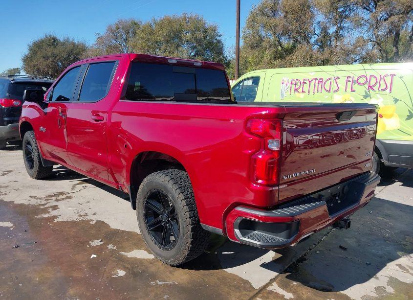 Photo 3 of 2020 Chevrolet Silverado 1500 4WD SHORT BED RST (VIN 3GCUYEED2LG131322)