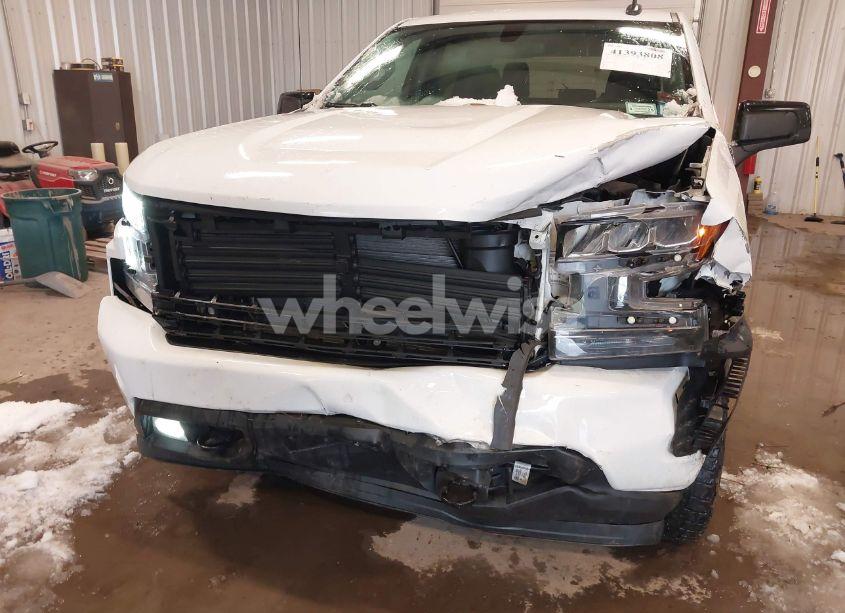 Photo 6 of 2021 Chevrolet Silverado 1500 4WD SHORT BED RST/4WD STANDARD BED RST (VIN 3GCUYEED3MG245458)