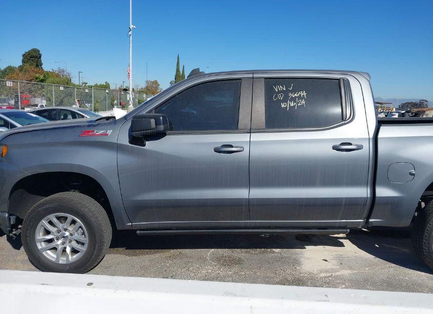 Photo 14 of 2021 Chevrolet Silverado 1500 4WD SHORT BED RST (VIN 3GCUYEED3MG291047)