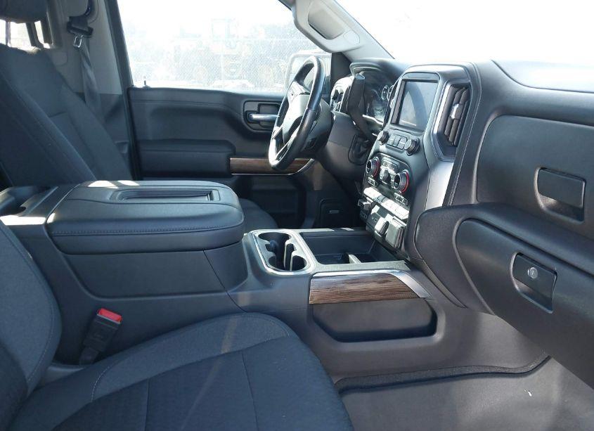 Photo 5 of 2021 Chevrolet Silverado 1500 4WD SHORT BED RST (VIN 3GCUYEED3MG291047)