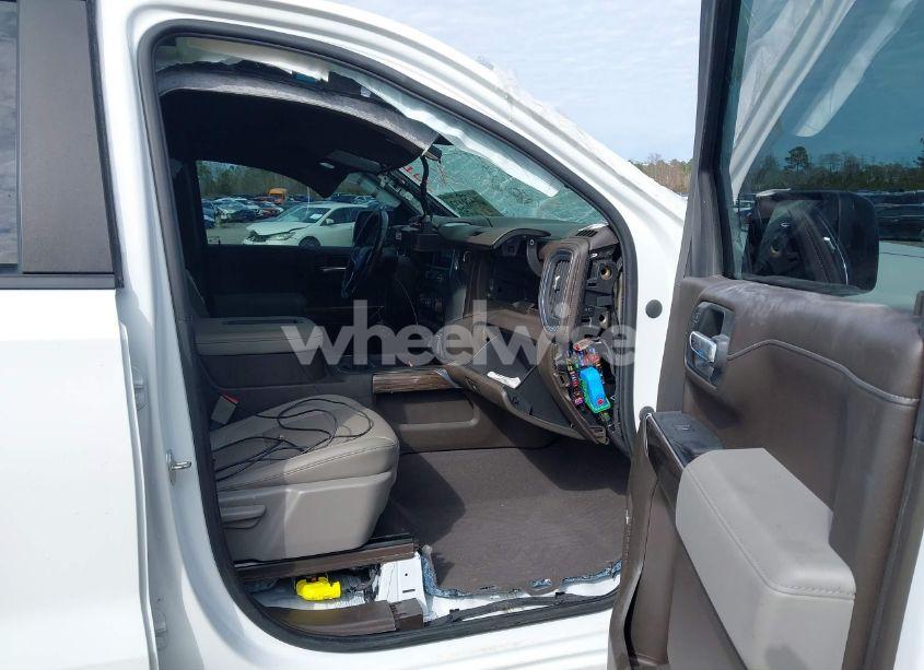 Photo 5 of 2022 Chevrolet Silverado 1500 LTD 4WD SHORT BED RST (VIN 3GCUYEED3NG103886)