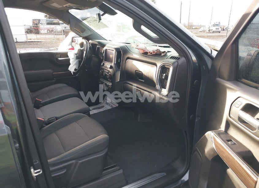 Photo 5 of 2019 Chevrolet Silverado 1500 RST (VIN 3GCUYEED4KG145091)