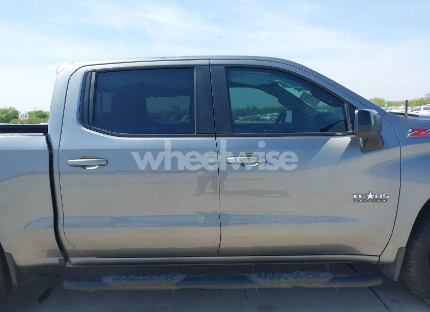 Photo 13 of 2021 Chevrolet Silverado 1500 (VIN 3GCUYEED4MG350199)