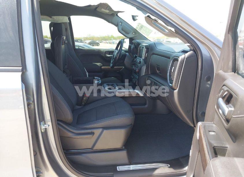 Photo 5 of 2021 Chevrolet Silverado 1500 (VIN 3GCUYEED4MG350199)