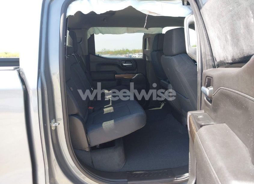 Photo 8 of 2021 Chevrolet Silverado 1500 (VIN 3GCUYEED4MG350199)