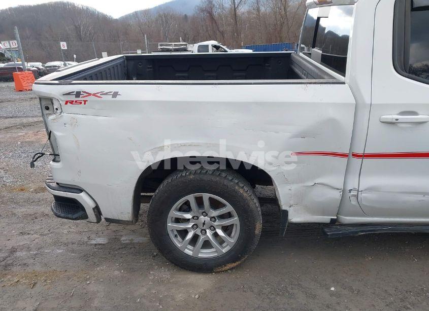 Photo 19 of 2019 Chevrolet Silverado 1500 RST (VIN 3GCUYEED5KG204438)