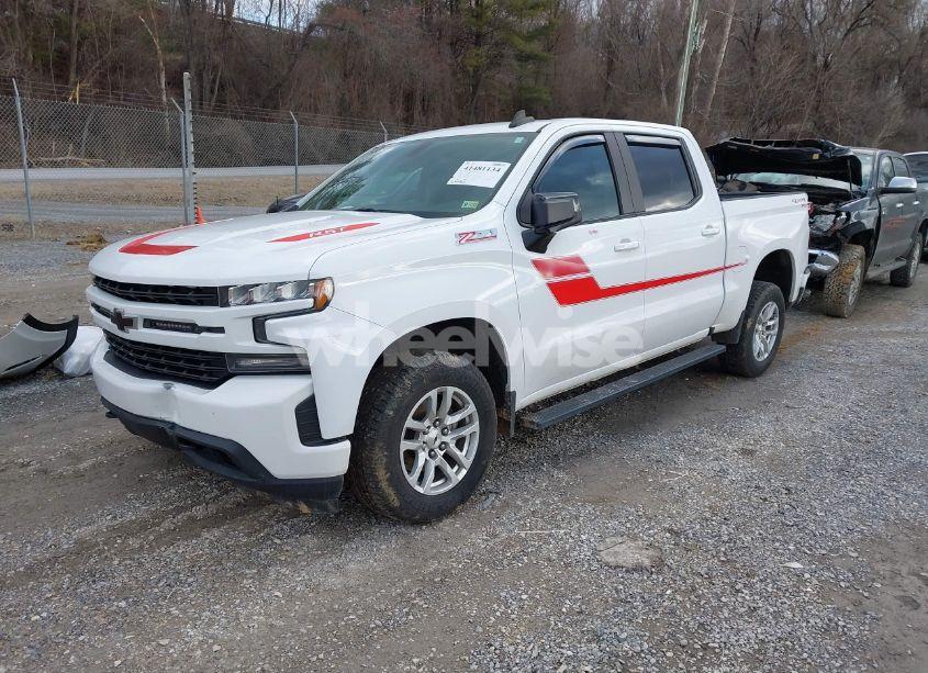 Photo 2 of 2019 Chevrolet Silverado 1500 RST (VIN 3GCUYEED5KG204438)