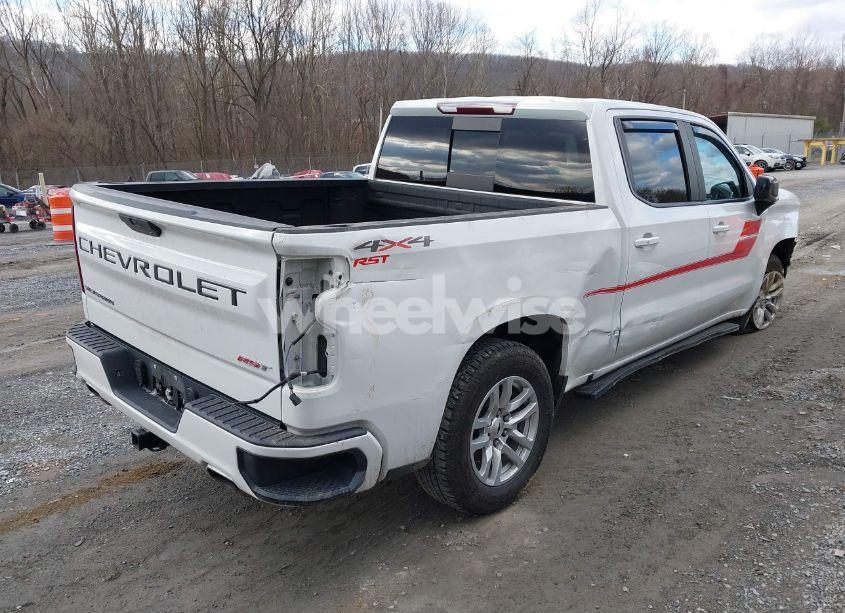 Photo 4 of 2019 Chevrolet Silverado 1500 RST (VIN 3GCUYEED5KG204438)