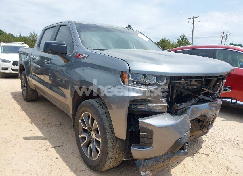 2020 Chevrolet Silverado 1500 4WD SHORT BED RST (VIN 3GCUYEED5LG421795) main photo