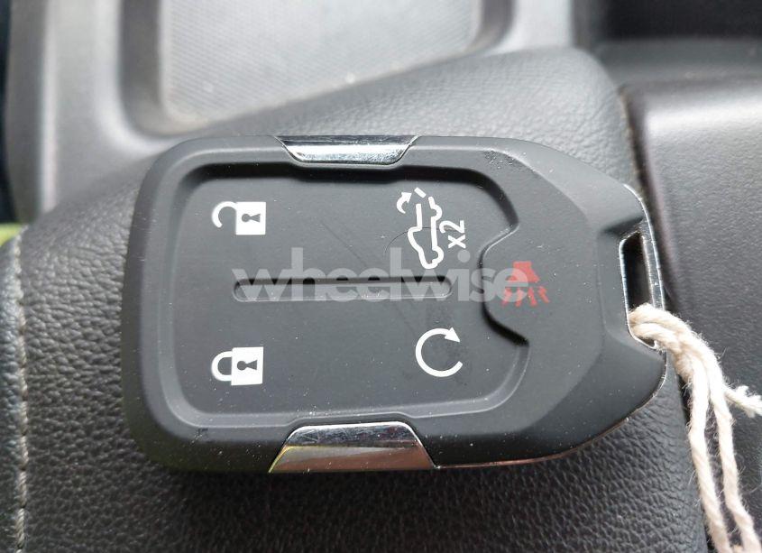 Photo 11 of 2020 Chevrolet Silverado 1500 4WD SHORT BED RST (VIN 3GCUYEED5LG421795)