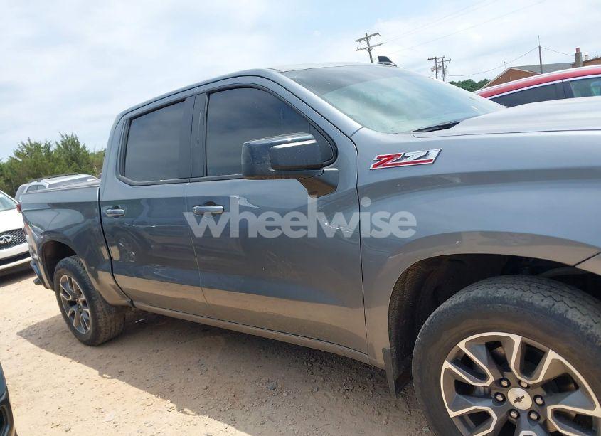 Photo 13 of 2020 Chevrolet Silverado 1500 4WD SHORT BED RST (VIN 3GCUYEED5LG421795)