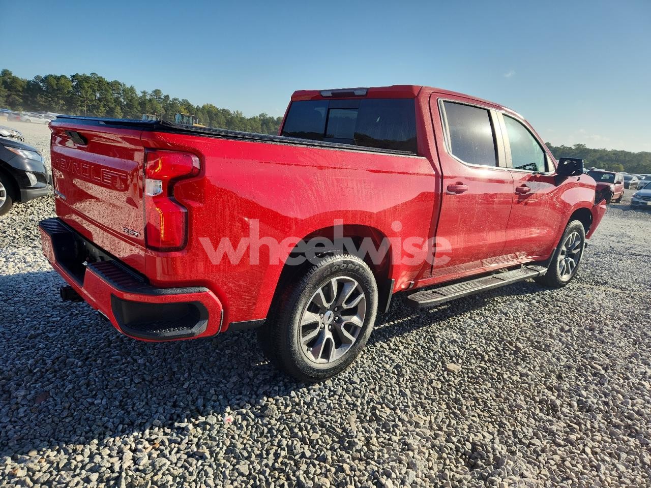 Photo 3 of 2020 CHEVROLET SILVERADO K1500 RST (VIN 3GCUYEED5LG427662)