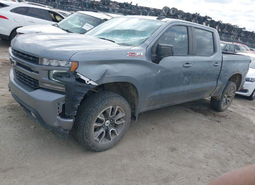 Photo 2 of 2021 Chevrolet Silverado 1500 (VIN 3GCUYEED5MG474286)