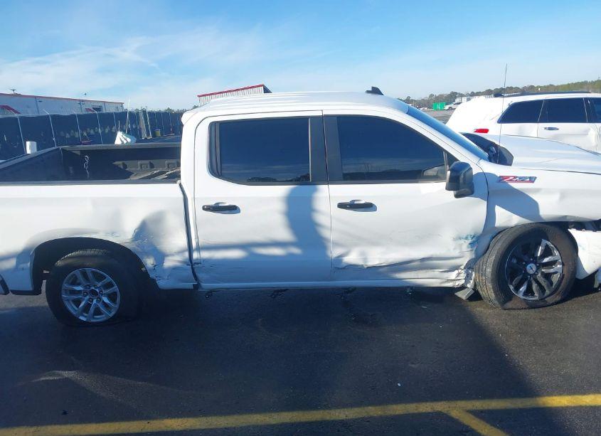 Photo 13 of 2019 Chevrolet Silverado 1500 RST (VIN 3GCUYEED6KG131760)