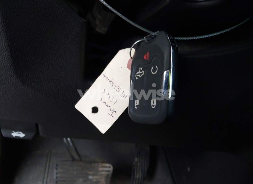 Photo 11 of 2019 Chevrolet Silverado 1500 RST (VIN 3GCUYEED6KG258718)