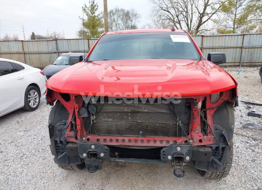 Photo 13 of 2019 Chevrolet Silverado 1500 RST (VIN 3GCUYEED6KG258718)