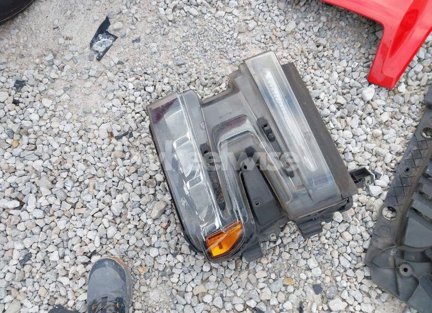 Photo 18 of 2019 Chevrolet Silverado 1500 RST (VIN 3GCUYEED6KG258718)