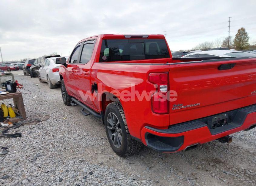 Photo 3 of 2019 Chevrolet Silverado 1500 RST (VIN 3GCUYEED6KG258718)