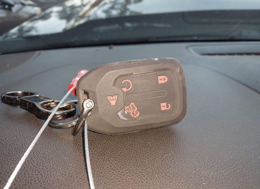 Photo 11 of 2020 Chevrolet Silverado 1500 4WD SHORT BED RST (VIN 3GCUYEED6LG195301)