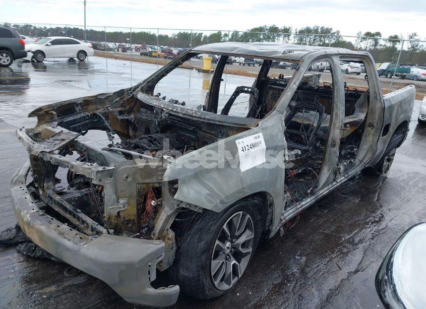 Photo 2 of 2020 Chevrolet Silverado 1500 (VIN 3GCUYEED6LG428321)