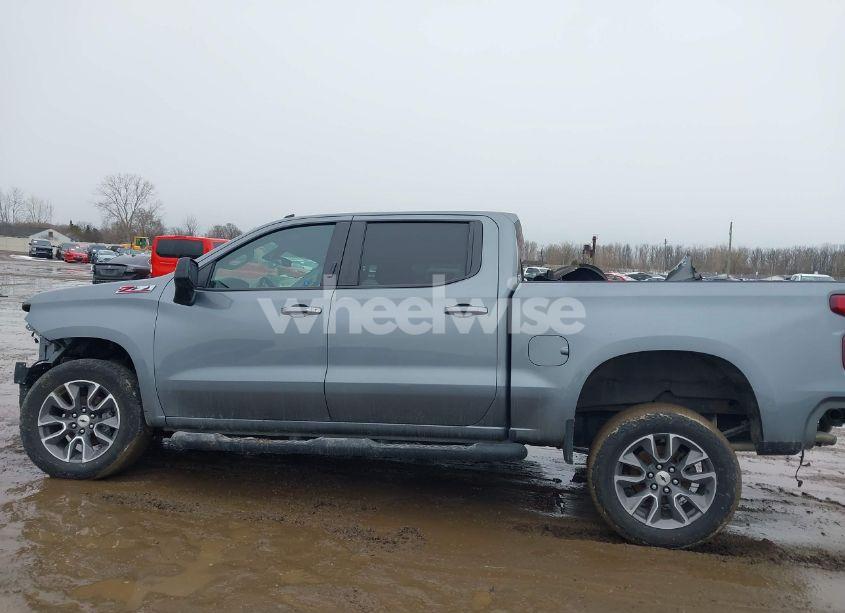 Photo 14 of 2021 Chevrolet Silverado 1500 4WD SHORT BED RST (VIN 3GCUYEED6MG145290)