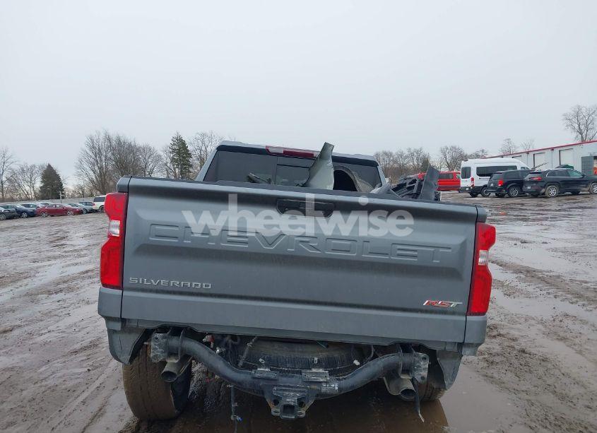 Photo 16 of 2021 Chevrolet Silverado 1500 4WD SHORT BED RST (VIN 3GCUYEED6MG145290)
