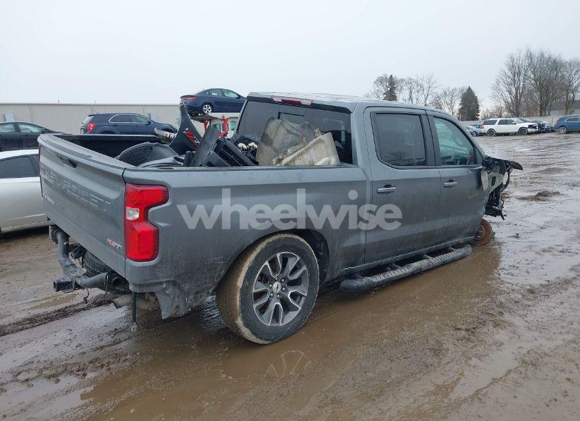 Photo 4 of 2021 Chevrolet Silverado 1500 4WD SHORT BED RST (VIN 3GCUYEED6MG145290)