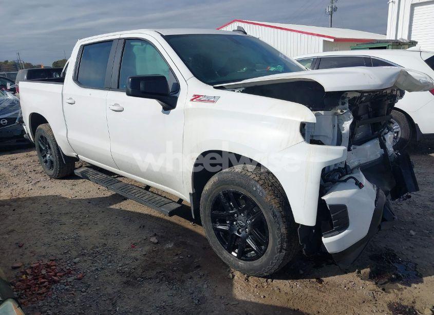 2021 Chevrolet Silverado 1500 4WD SHORT BED RST (VIN 3GCUYEED6MG476841) main photo