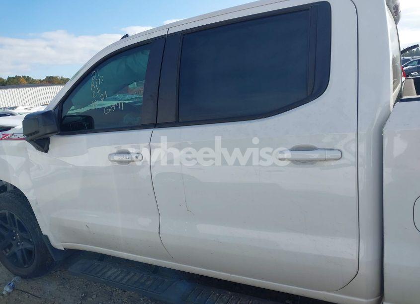 Photo 14 of 2021 Chevrolet Silverado 1500 4WD SHORT BED RST (VIN 3GCUYEED6MG476841)