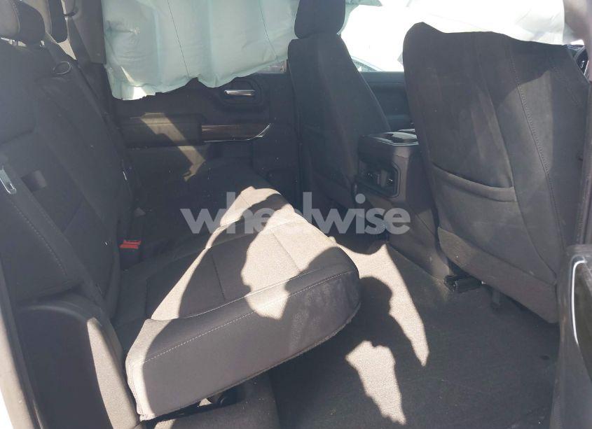 Photo 8 of 2021 Chevrolet Silverado 1500 4WD SHORT BED RST (VIN 3GCUYEED6MG476841)