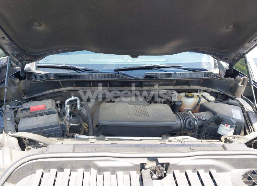 Photo 10 of 2020 Chevrolet Silverado 1500 4WD SHORT BED RST (VIN 3GCUYEED7LG210713)