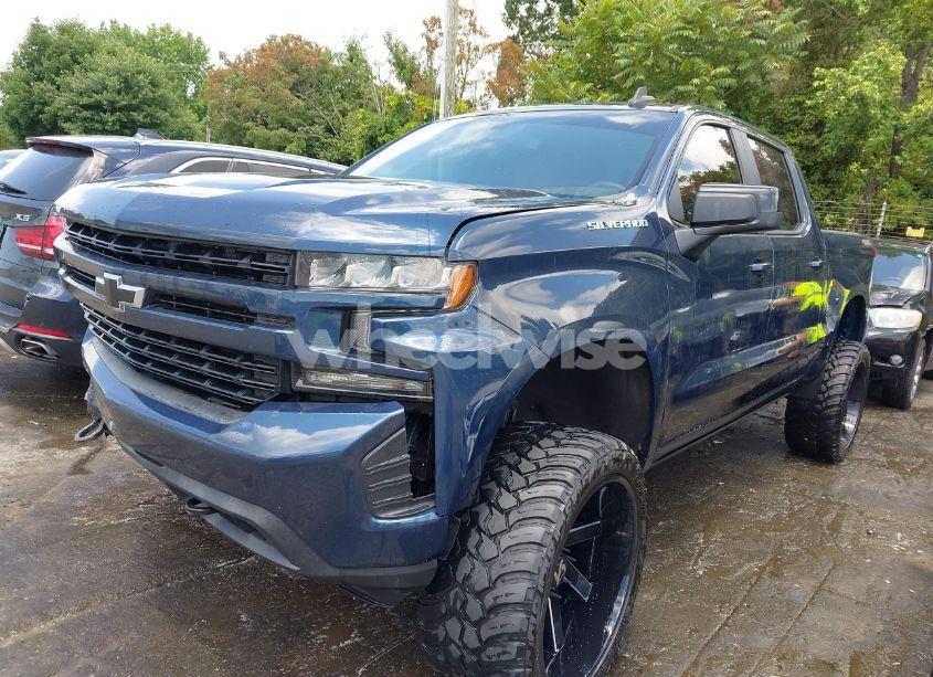 Photo 2 of 2020 Chevrolet Silverado 1500 4WD SHORT BED RST (VIN 3GCUYEED7LG210713)