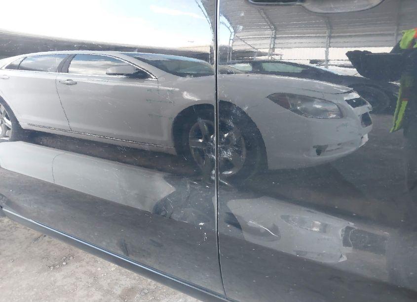 Photo 20 of 2020 Chevrolet Silverado 1500 4WD SHORT BED RST (VIN 3GCUYEED7LG237524)