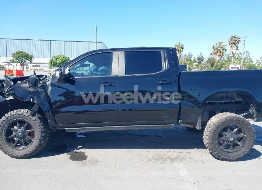 Photo 15 of 2020 Chevrolet Silverado 1500 4WD SHORT BED RST (VIN 3GCUYEED8LG118767)