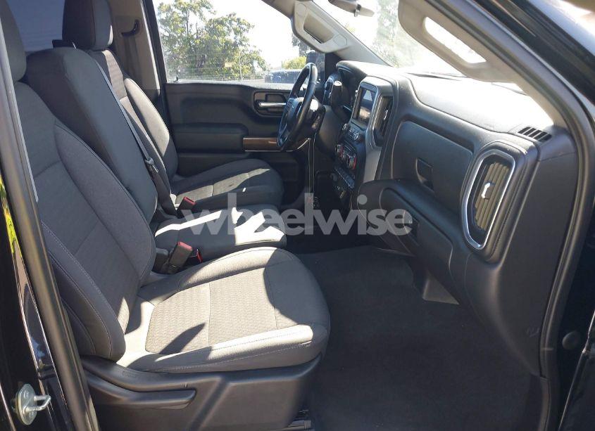 Photo 5 of 2020 Chevrolet Silverado 1500 4WD SHORT BED RST (VIN 3GCUYEED8LG118767)