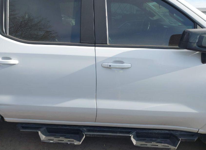 Photo 13 of 2020 Chevrolet Silverado 1500 4WD STANDARD BED RST (VIN 3GCUYEED8LG182145)