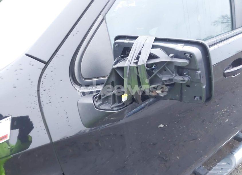 Photo 19 of 2020 Chevrolet Silverado 1500 4WD SHORT BED RST (VIN 3GCUYEED8LG425341)